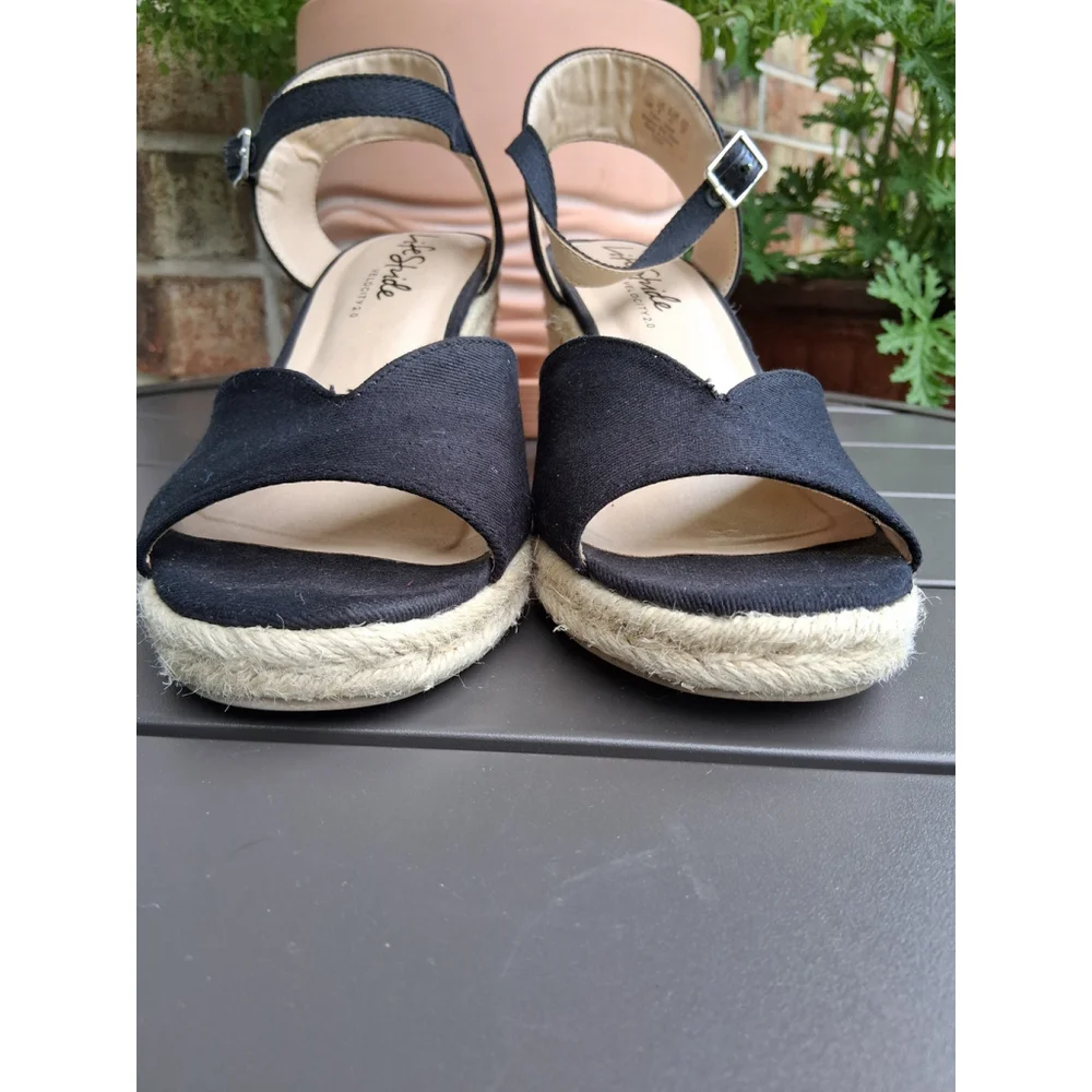 🌷EUC Women's Life Stride Black Wedge Sandals Size 10W - Picture 3 of 9